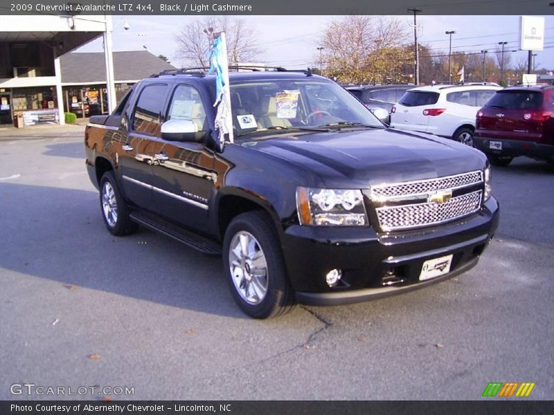Black / Light Cashmere 2009 Chevrolet Avalanche LTZ 4x4