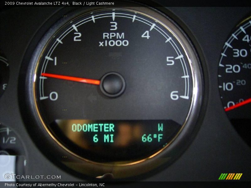 Black / Light Cashmere 2009 Chevrolet Avalanche LTZ 4x4