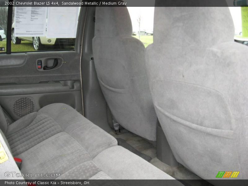 Sandalwood Metallic / Medium Gray 2002 Chevrolet Blazer LS 4x4