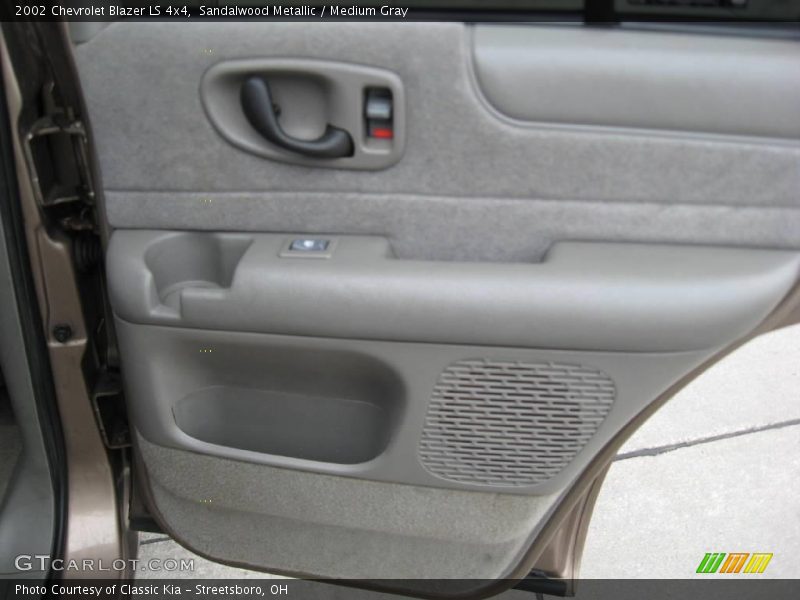 Sandalwood Metallic / Medium Gray 2002 Chevrolet Blazer LS 4x4