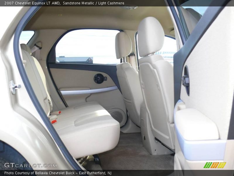Sandstone Metallic / Light Cashmere 2007 Chevrolet Equinox LT AWD