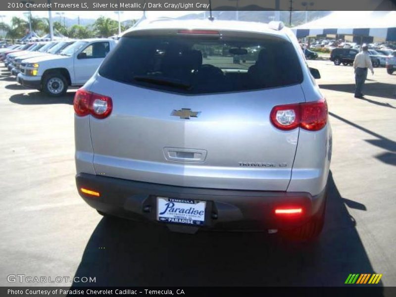 Silver Ice Metallic / Dark Gray/Light Gray 2010 Chevrolet Traverse LS