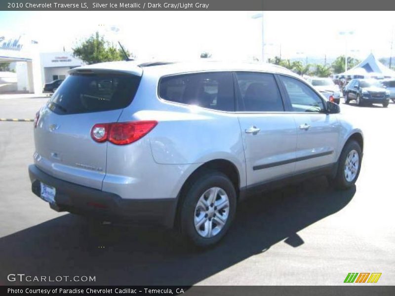 Silver Ice Metallic / Dark Gray/Light Gray 2010 Chevrolet Traverse LS