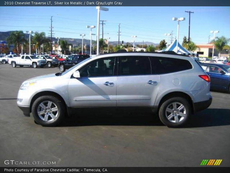 Silver Ice Metallic / Dark Gray/Light Gray 2010 Chevrolet Traverse LT