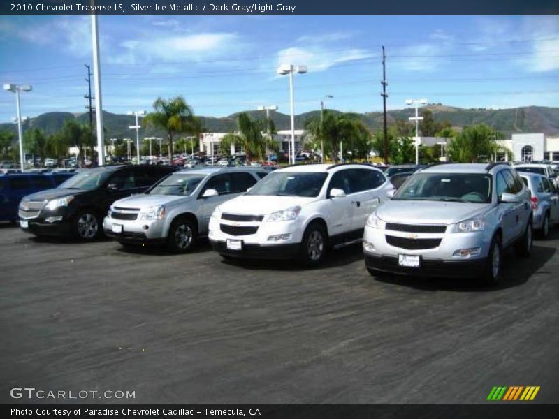 Silver Ice Metallic / Dark Gray/Light Gray 2010 Chevrolet Traverse LS