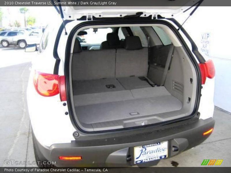Summit White / Dark Gray/Light Gray 2010 Chevrolet Traverse LS