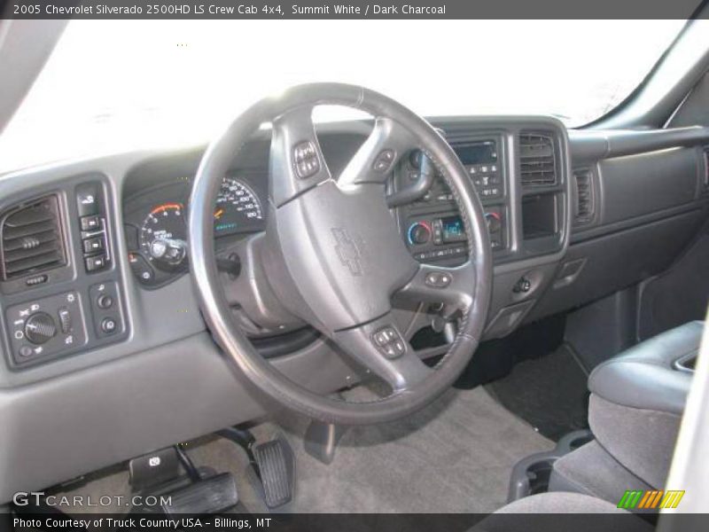 Summit White / Dark Charcoal 2005 Chevrolet Silverado 2500HD LS Crew Cab 4x4
