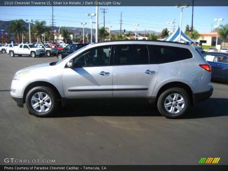 Silver Ice Metallic / Dark Gray/Light Gray 2010 Chevrolet Traverse LS
