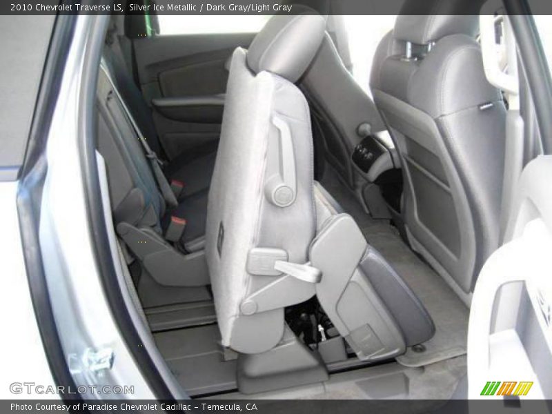 Silver Ice Metallic / Dark Gray/Light Gray 2010 Chevrolet Traverse LS