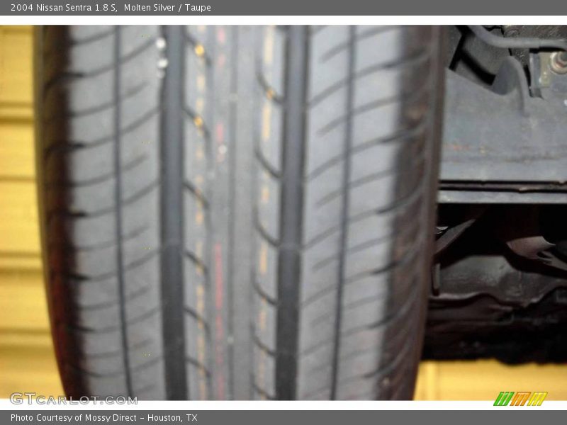Molten Silver / Taupe 2004 Nissan Sentra 1.8 S
