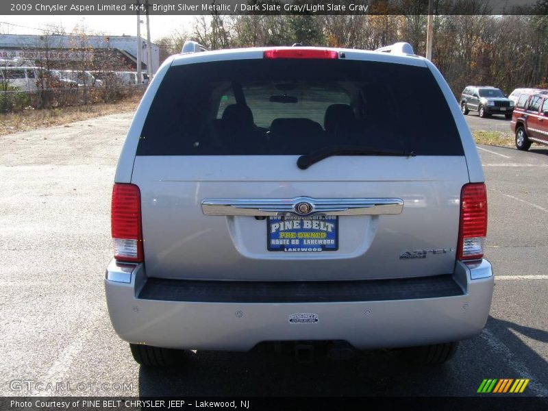 Bright Silver Metallic / Dark Slate Gray/Light Slate Gray 2009 Chrysler Aspen Limited 4x4