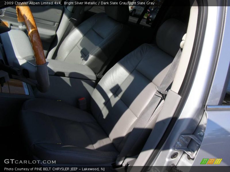 Bright Silver Metallic / Dark Slate Gray/Light Slate Gray 2009 Chrysler Aspen Limited 4x4