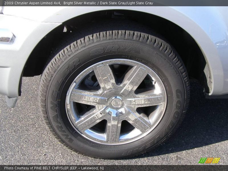 Bright Silver Metallic / Dark Slate Gray/Light Slate Gray 2009 Chrysler Aspen Limited 4x4