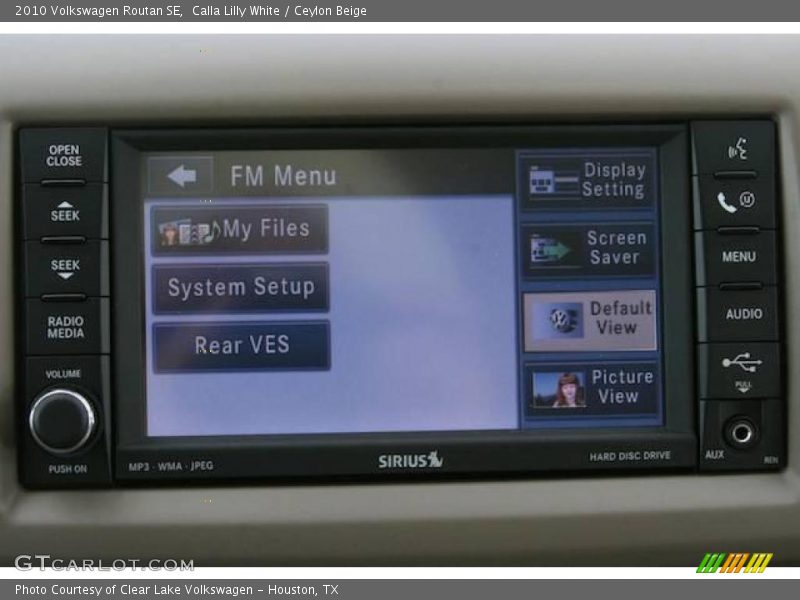 Calla Lilly White / Ceylon Beige 2010 Volkswagen Routan SE