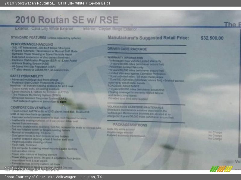Calla Lilly White / Ceylon Beige 2010 Volkswagen Routan SE