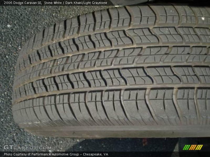 Stone White / Dark Khaki/Light Graystone 2006 Dodge Caravan SE