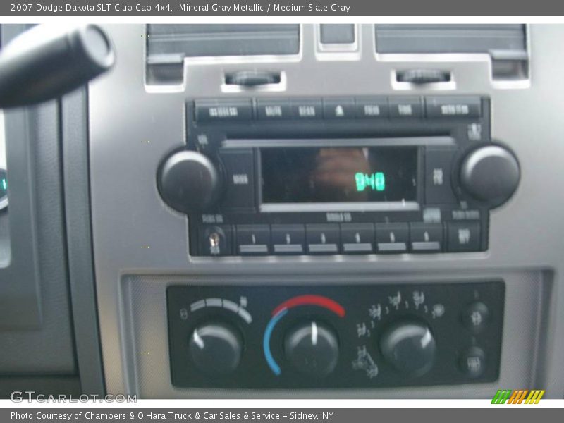 Mineral Gray Metallic / Medium Slate Gray 2007 Dodge Dakota SLT Club Cab 4x4