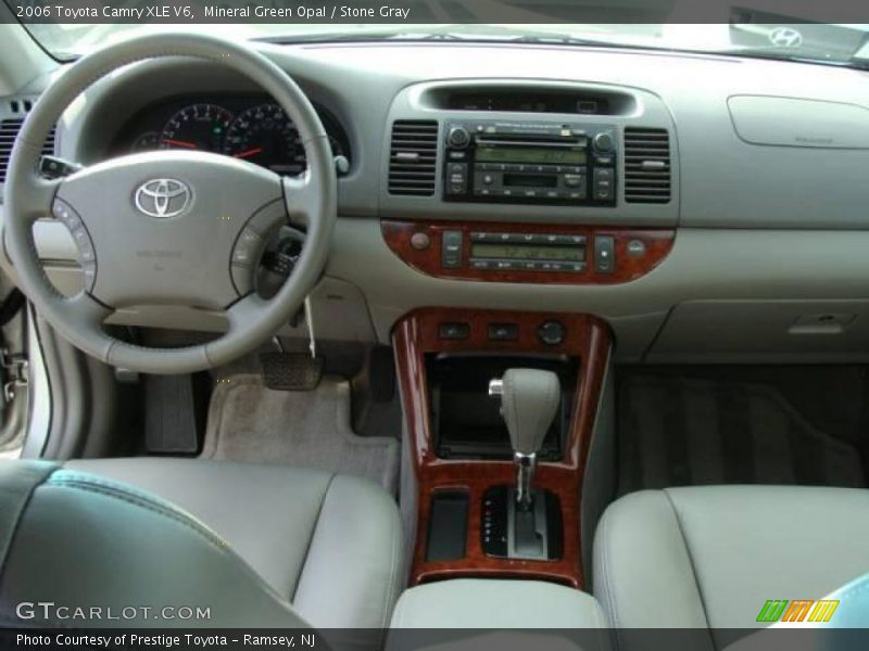 Mineral Green Opal / Stone Gray 2006 Toyota Camry XLE V6