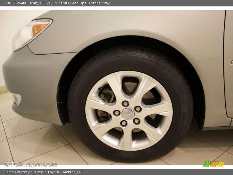 Mineral Green Opal / Stone Gray 2006 Toyota Camry XLE V6