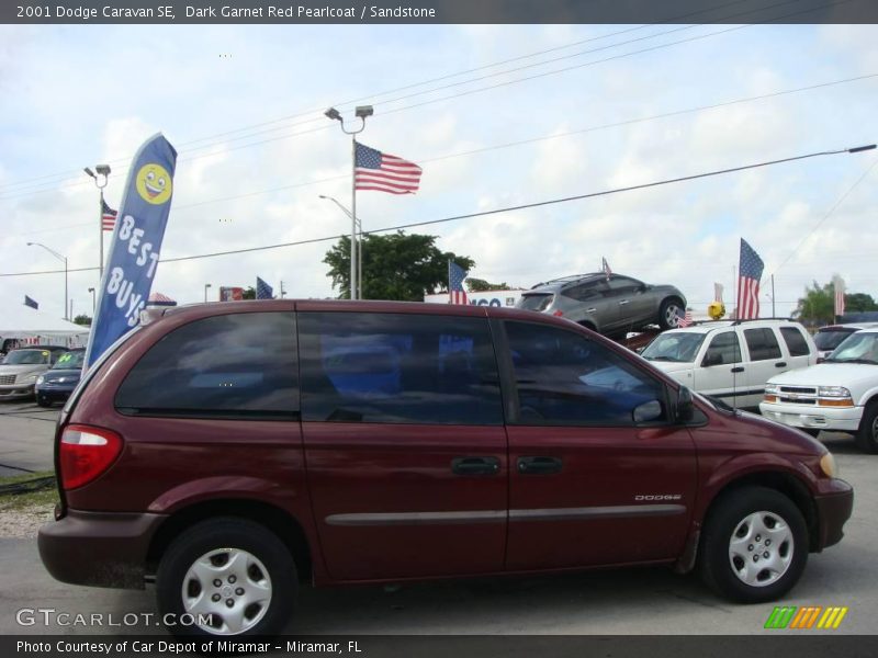 Dark Garnet Red Pearlcoat / Sandstone 2001 Dodge Caravan SE