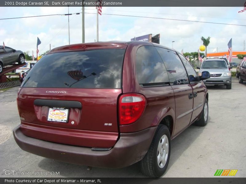 Dark Garnet Red Pearlcoat / Sandstone 2001 Dodge Caravan SE