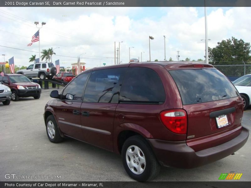 Dark Garnet Red Pearlcoat / Sandstone 2001 Dodge Caravan SE