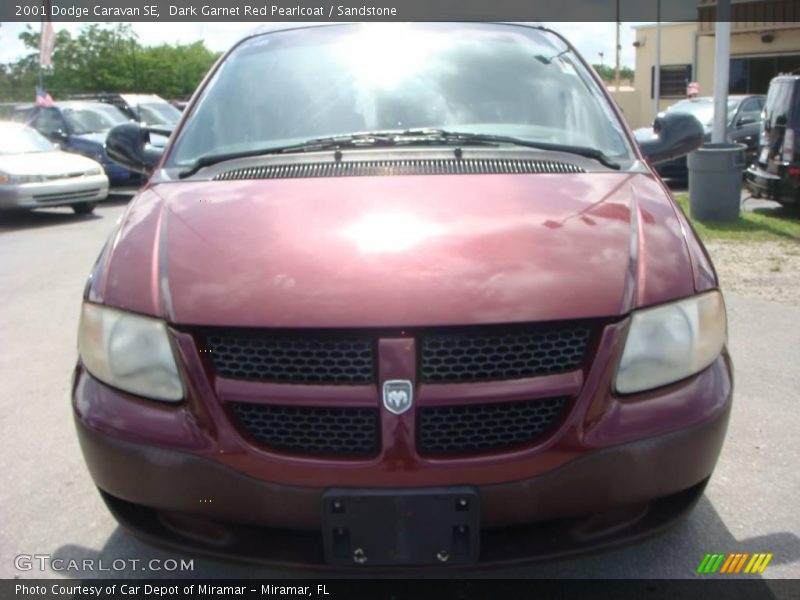 Dark Garnet Red Pearlcoat / Sandstone 2001 Dodge Caravan SE