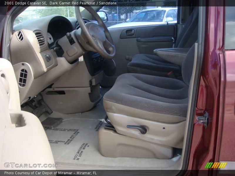 Dark Garnet Red Pearlcoat / Sandstone 2001 Dodge Caravan SE