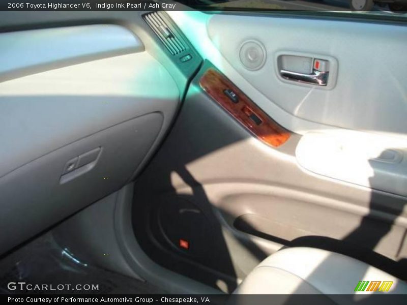 Indigo Ink Pearl / Ash Gray 2006 Toyota Highlander V6