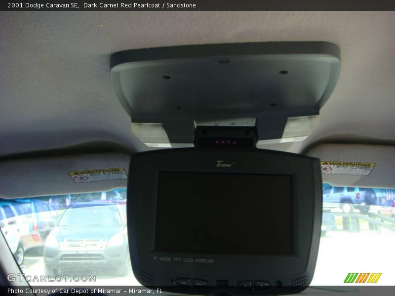 Dark Garnet Red Pearlcoat / Sandstone 2001 Dodge Caravan SE