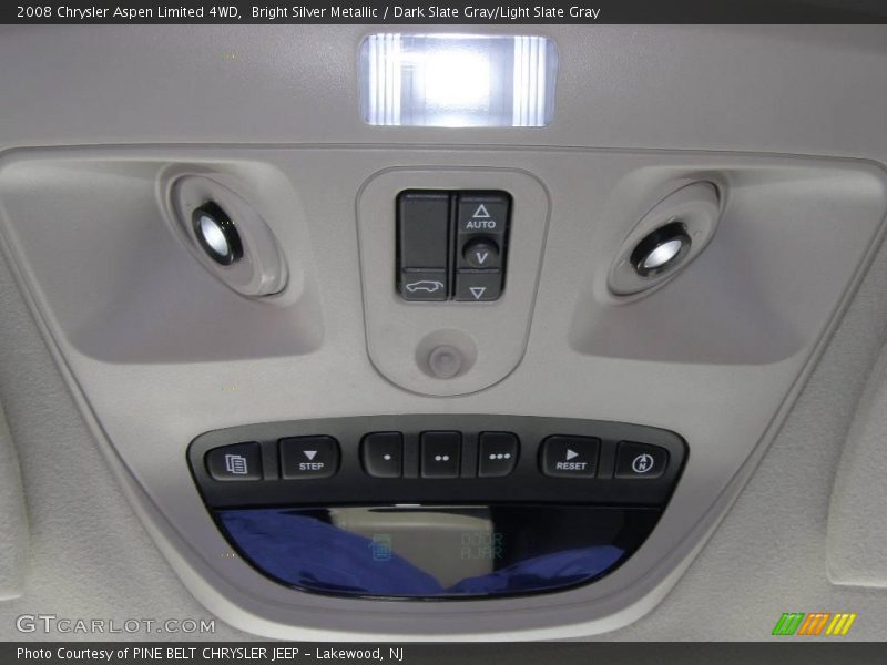 Bright Silver Metallic / Dark Slate Gray/Light Slate Gray 2008 Chrysler Aspen Limited 4WD