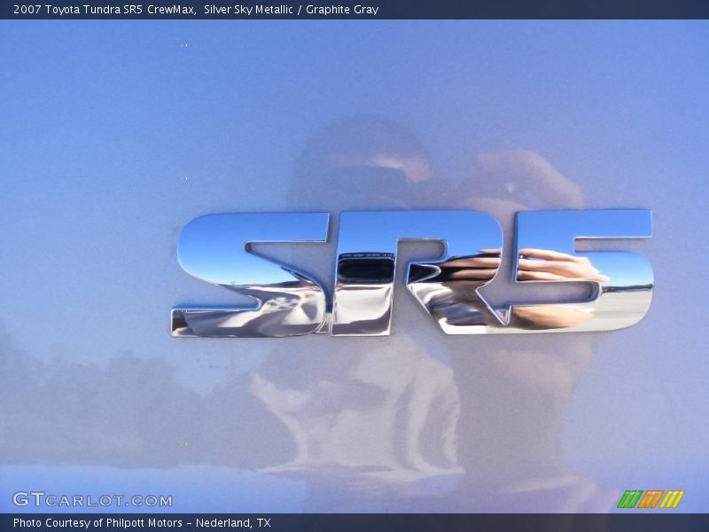 Silver Sky Metallic / Graphite Gray 2007 Toyota Tundra SR5 CrewMax