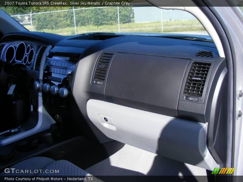 Silver Sky Metallic / Graphite Gray 2007 Toyota Tundra SR5 CrewMax
