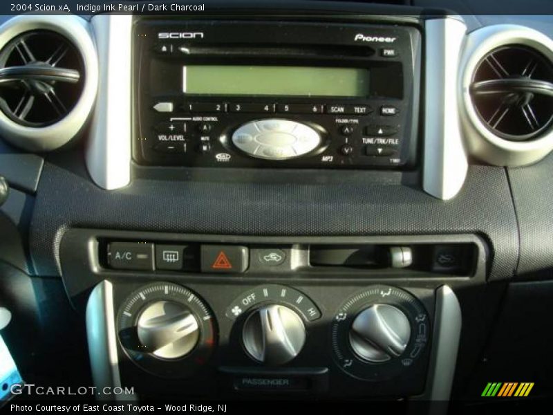 Indigo Ink Pearl / Dark Charcoal 2004 Scion xA