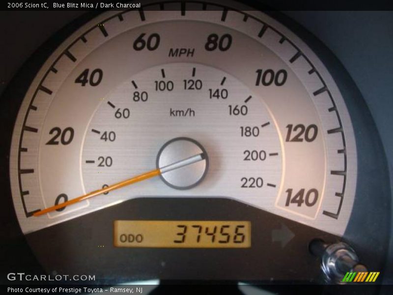 Blue Blitz Mica / Dark Charcoal 2006 Scion tC