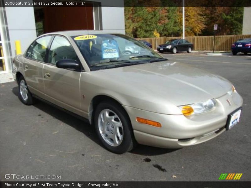 Gold / Tan 2000 Saturn S Series SL2 Sedan