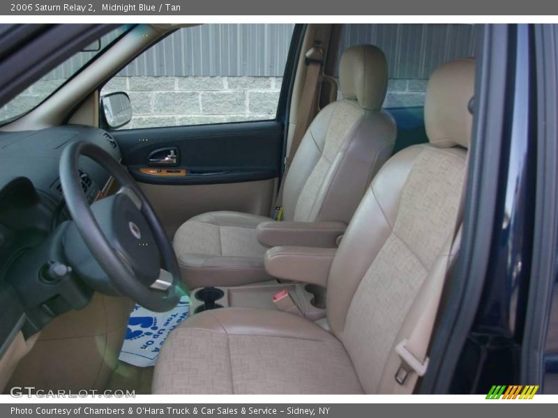 Midnight Blue / Tan 2006 Saturn Relay 2