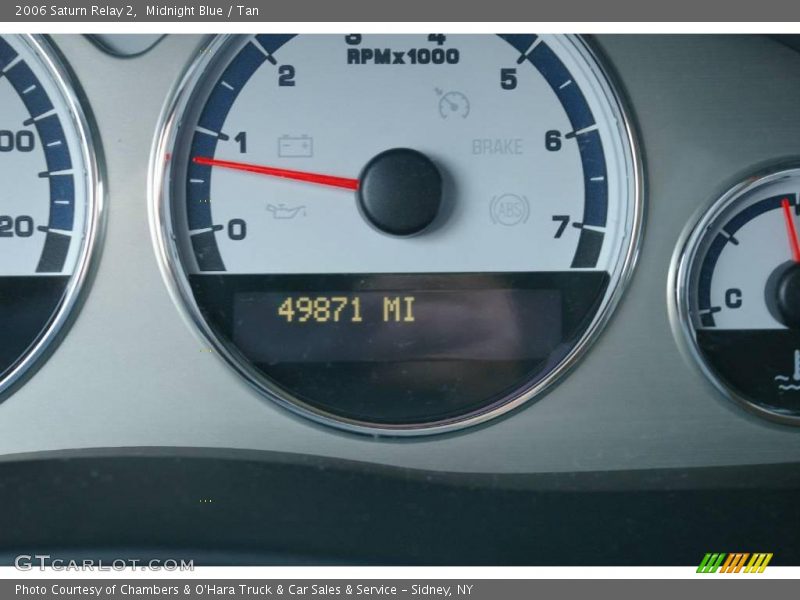 Midnight Blue / Tan 2006 Saturn Relay 2
