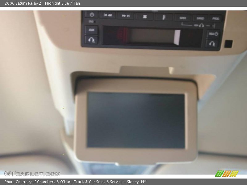 Midnight Blue / Tan 2006 Saturn Relay 2