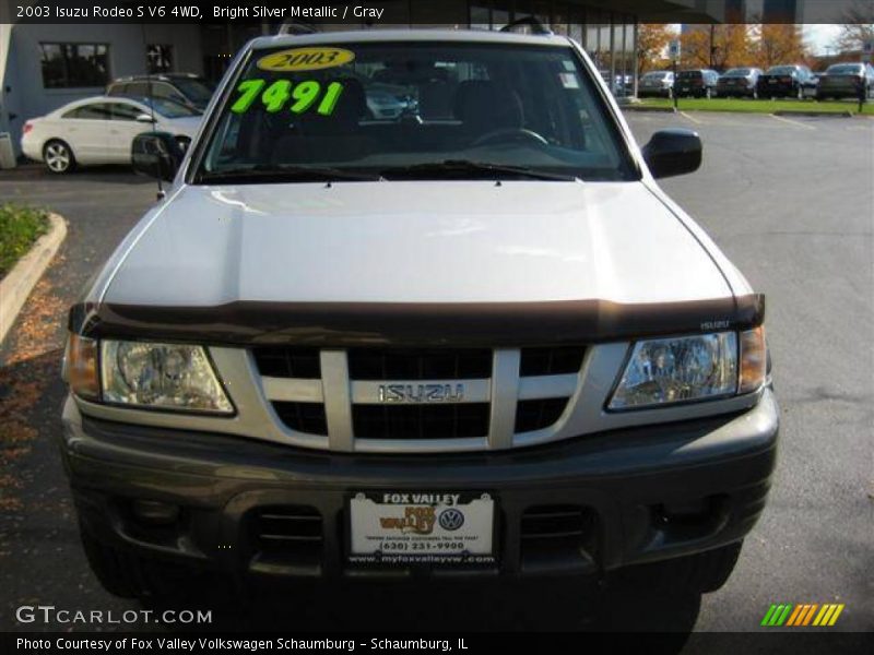 Bright Silver Metallic / Gray 2003 Isuzu Rodeo S V6 4WD