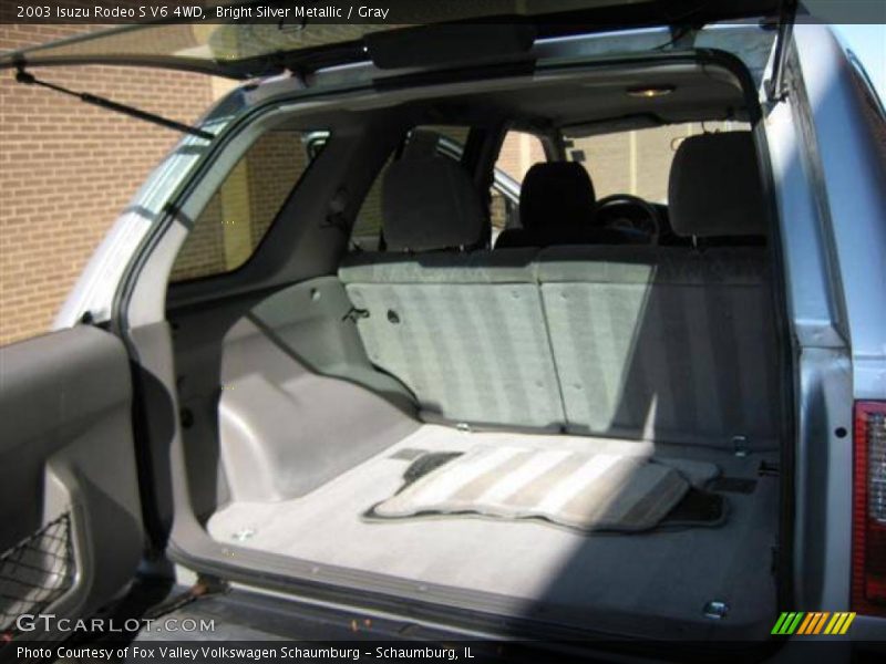 Bright Silver Metallic / Gray 2003 Isuzu Rodeo S V6 4WD