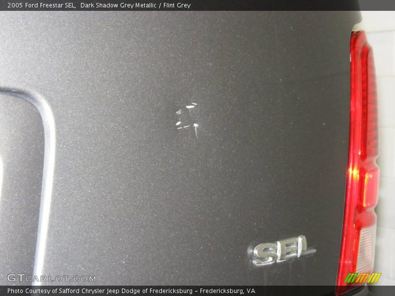 Dark Shadow Grey Metallic / Flint Grey 2005 Ford Freestar SEL