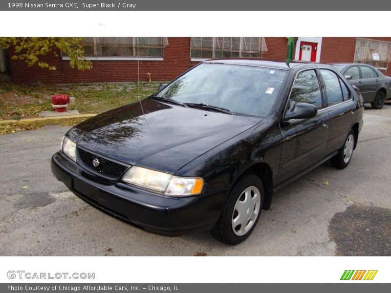 Super Black / Gray 1998 Nissan Sentra GXE