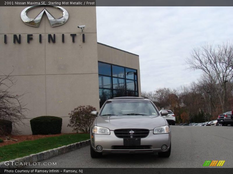 Sterling Mist Metallic / Frost 2001 Nissan Maxima SE