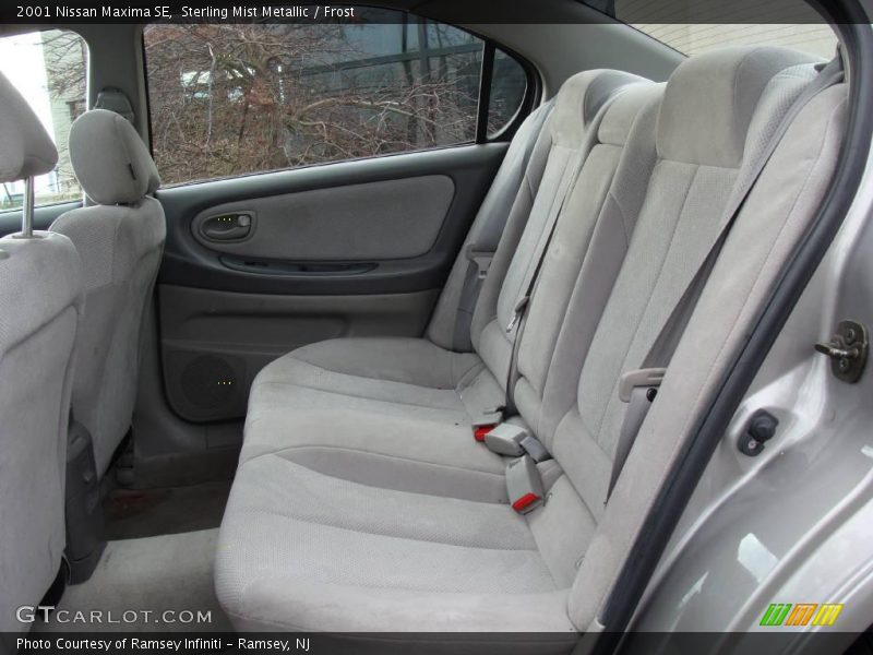 Sterling Mist Metallic / Frost 2001 Nissan Maxima SE