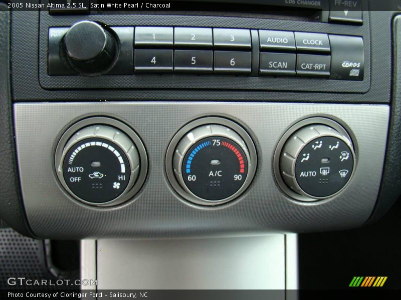 Satin White Pearl / Charcoal 2005 Nissan Altima 2.5 SL
