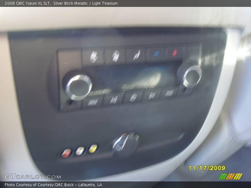 Silver Birch Metallic / Light Titanium 2008 GMC Yukon XL SLT