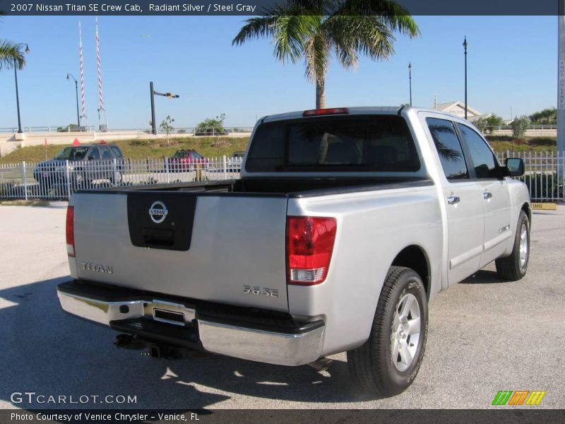 Radiant Silver / Steel Gray 2007 Nissan Titan SE Crew Cab