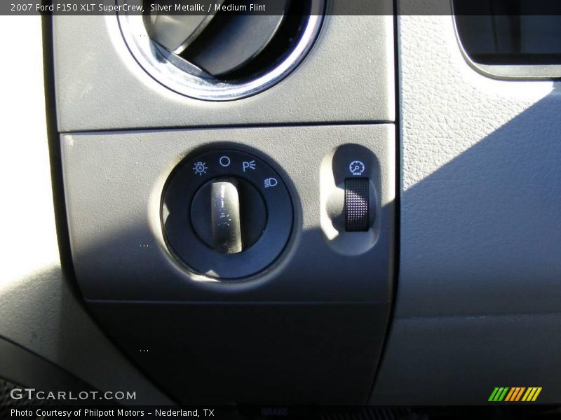Silver Metallic / Medium Flint 2007 Ford F150 XLT SuperCrew