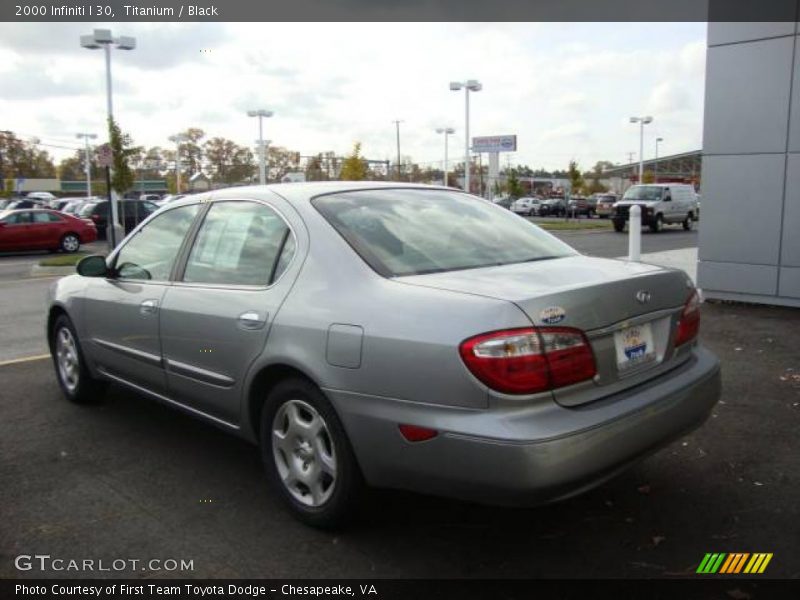 Titanium / Black 2000 Infiniti I 30